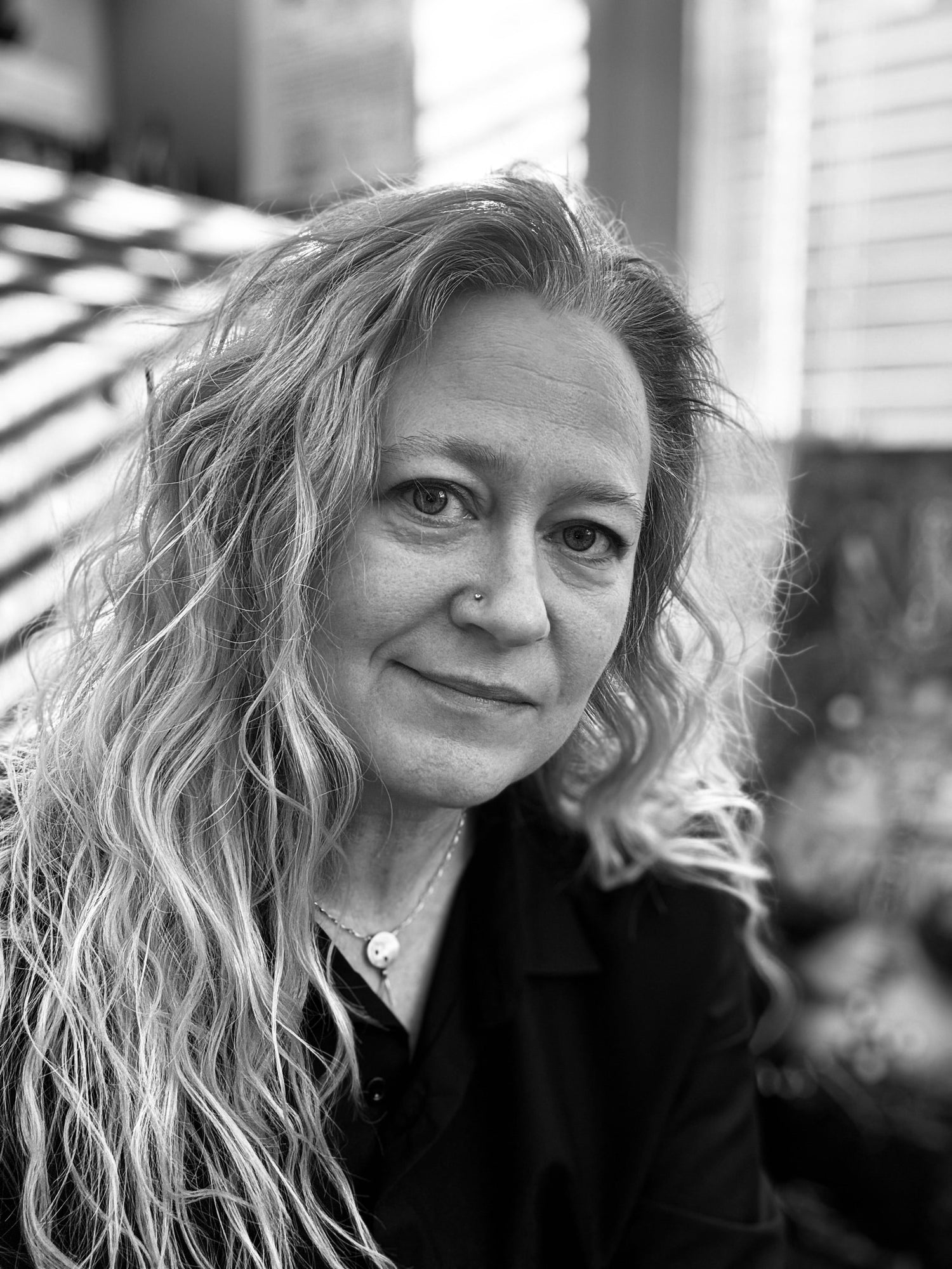 ABOUT THE ARTIST - THERESA ZINGG